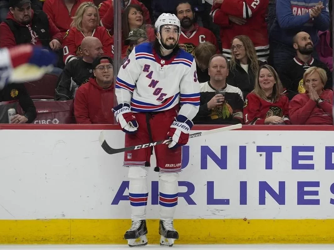 RECAP: Blackhawks Earn Point Against Rangers, Lose 4–3 In OT - The Rink